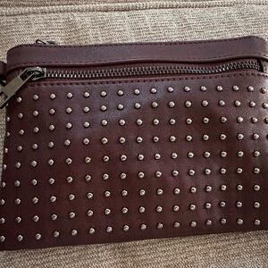 Burgundy woman’s bracelet/shoulder bag